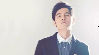 周杰伦凌坤生活照