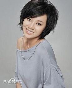 闫妮简历个人资料简介,从喜剧演员到影视多面手，揭秘她的演艺生涯与成就